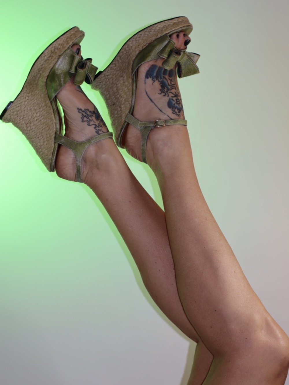 Green Paris Hilton Wedge Sandals Sz10